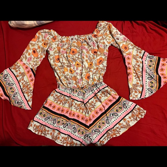 Everyday Light Calix Romper - Picture 7 of 16